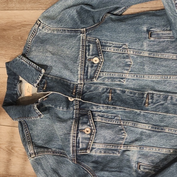 J Crew Classic Denim Jacket - Picture 2 of 6